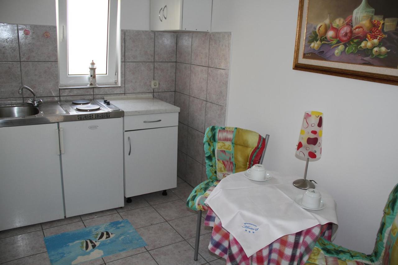 Apartmani Anitas Gradac  Zewnętrze zdjęcie